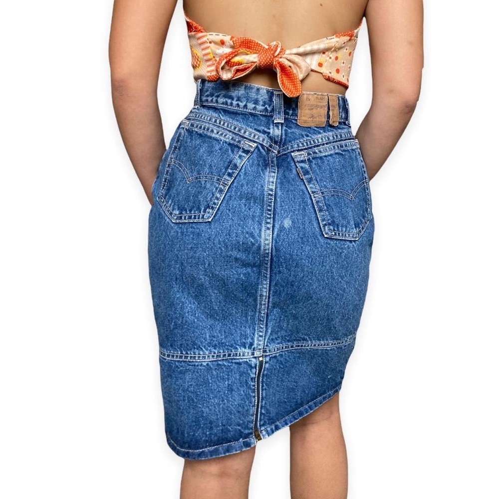 LEVI’S Vintage Brown Tag Denim Blue Made In USA Jean Skirt Size 11 Or 26” Waist